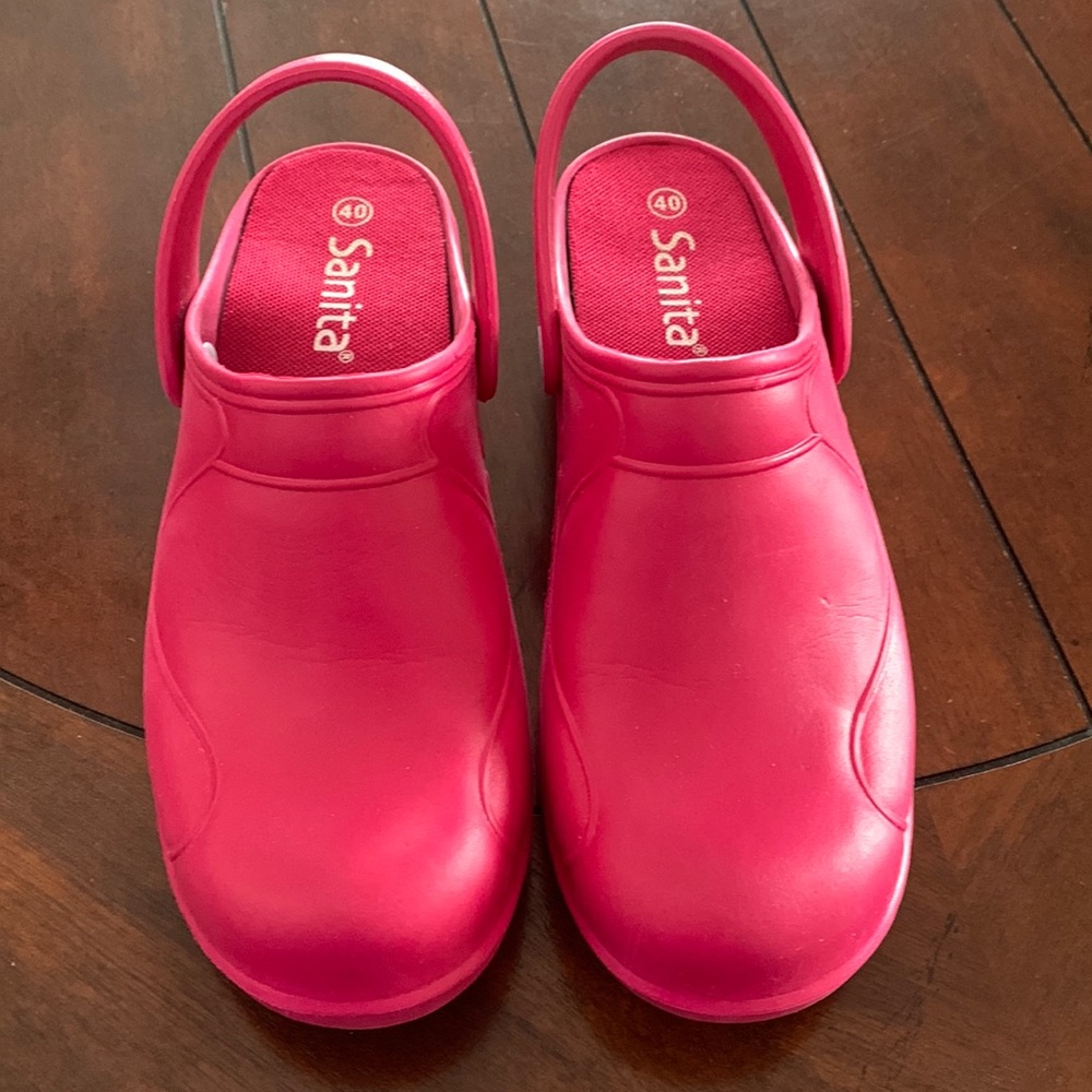 Sanita hot pink Rubber clogs. Size 40. Worn once. Too small for me. Very comfy